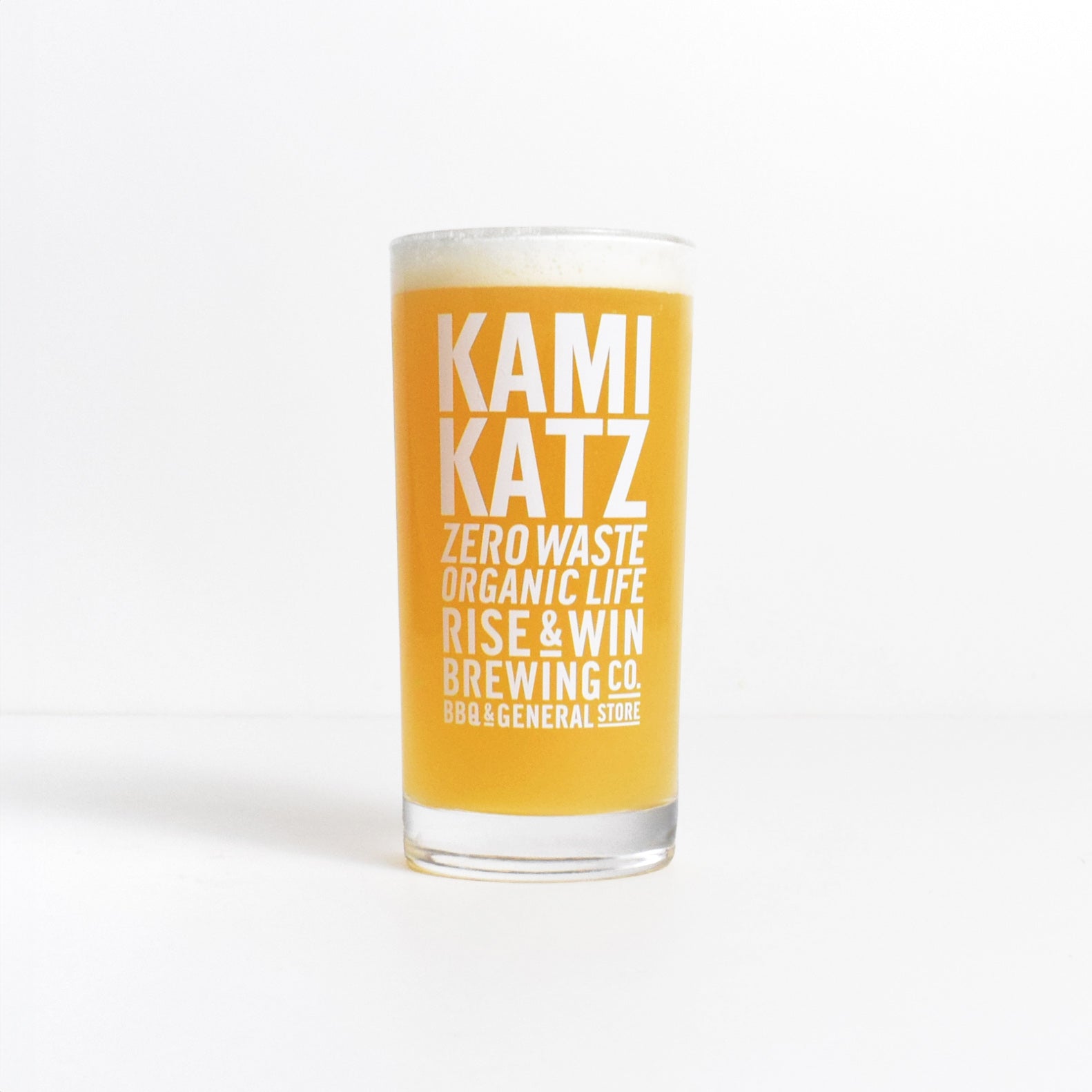 RISE & WIN オリジナル3/4パイントビアグラス – KAMIKATZ ONLINE STORE