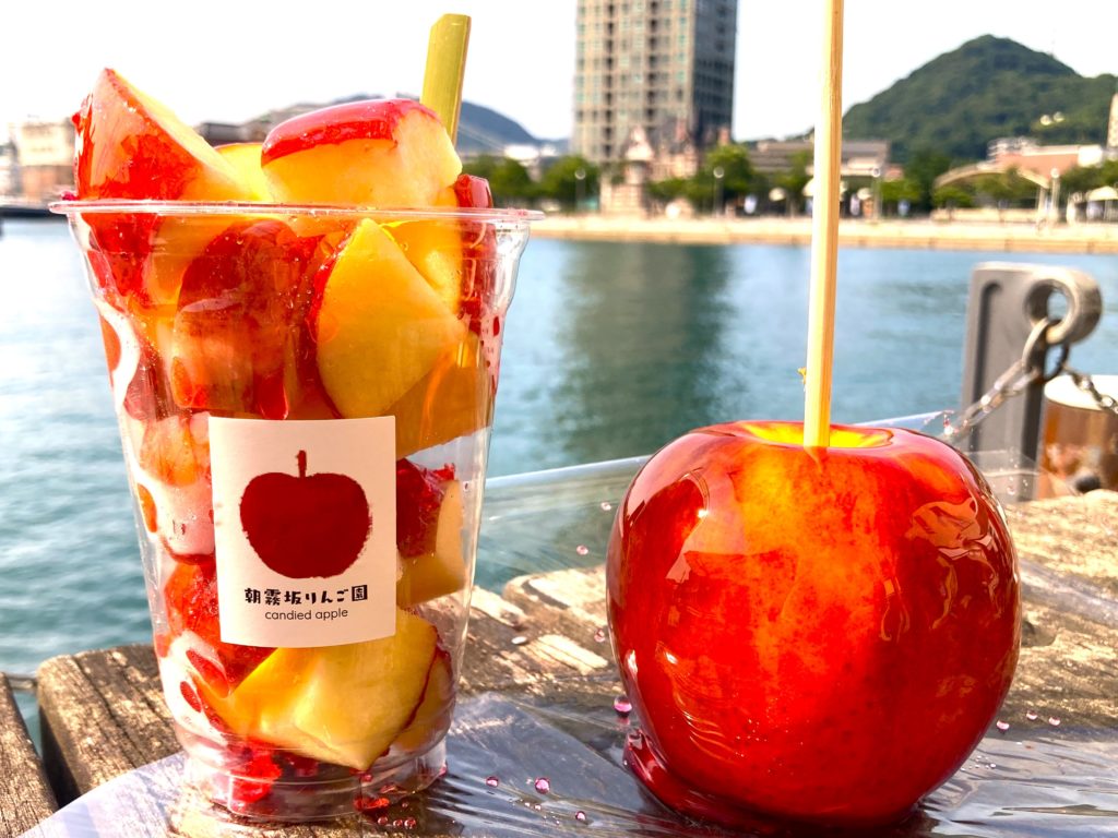 朝霧坂りんご園 門司港レトロ店／中津からあげ吉吾 門司港レトロ店