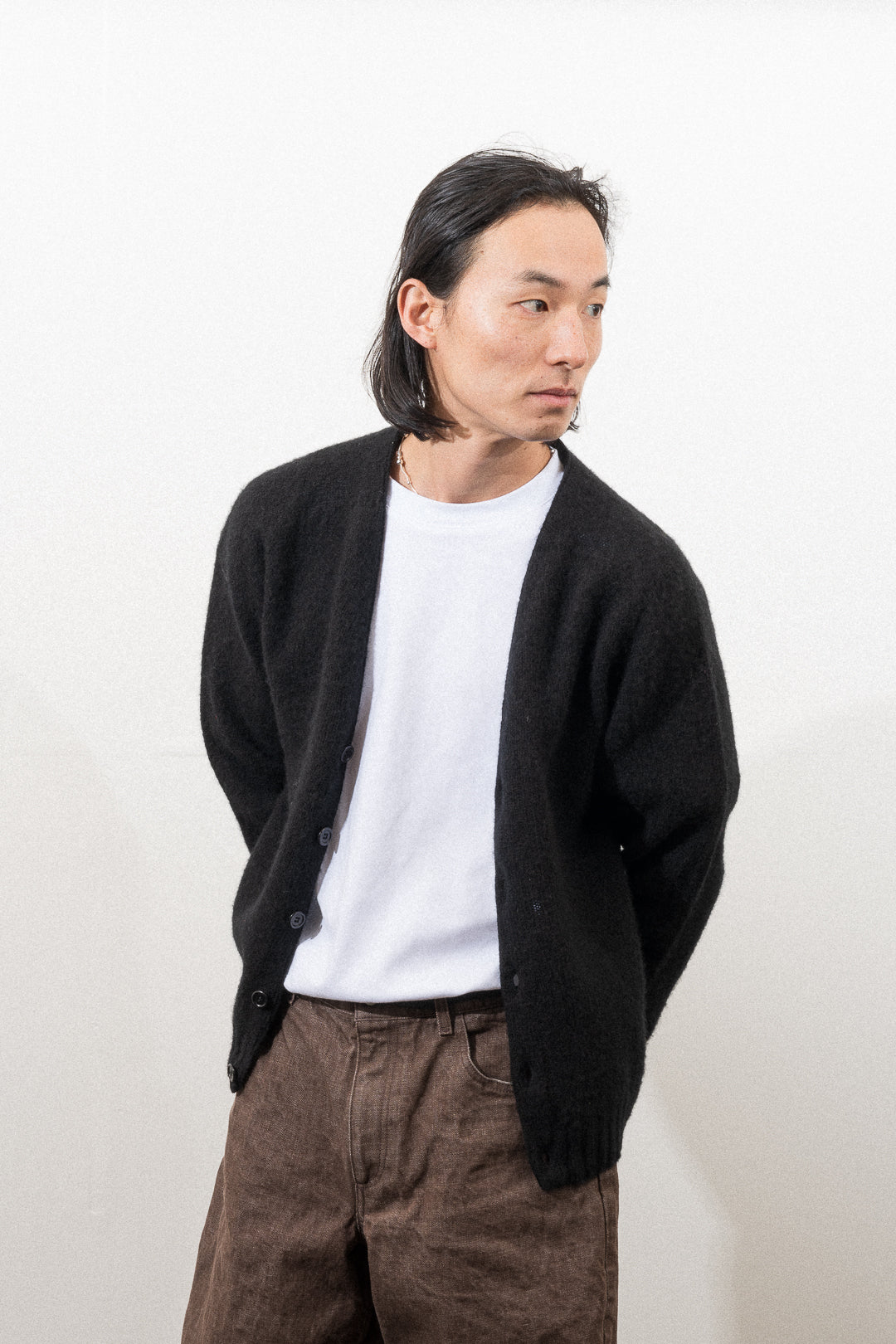 SHETLAND CARDIGAN - BLACK – James Coward