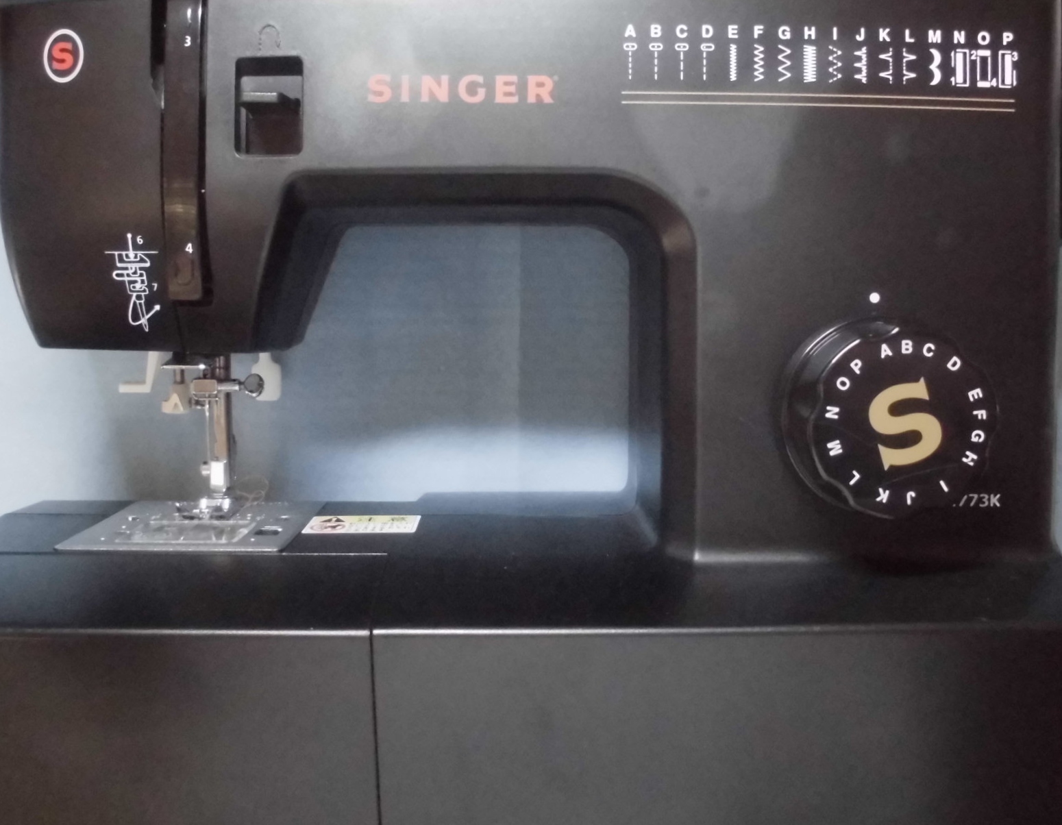 SINGERミシン修理｜SN773K｜針先が釜にあたり縫えない、下糸が拾えない