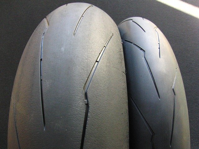 Yahoo!オークション -「ピレリ スーパーコルサ」の落札相場・落札価格