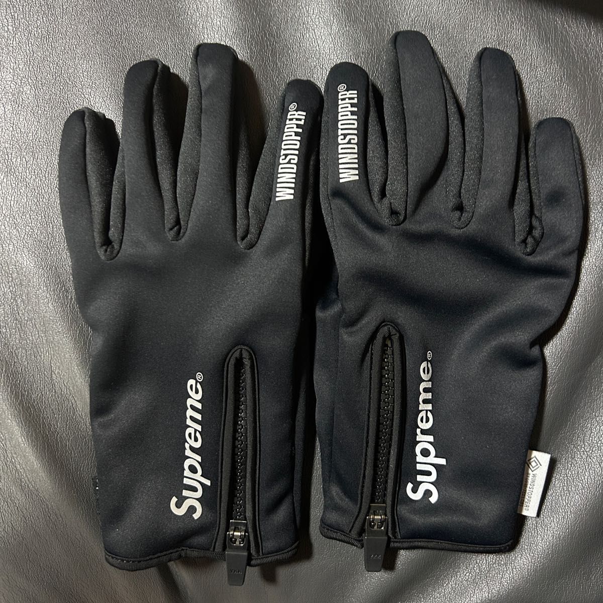 supreme WINDSTOPPER Zip Gloves｜Yahoo!フリマ（旧PayPayフリマ）