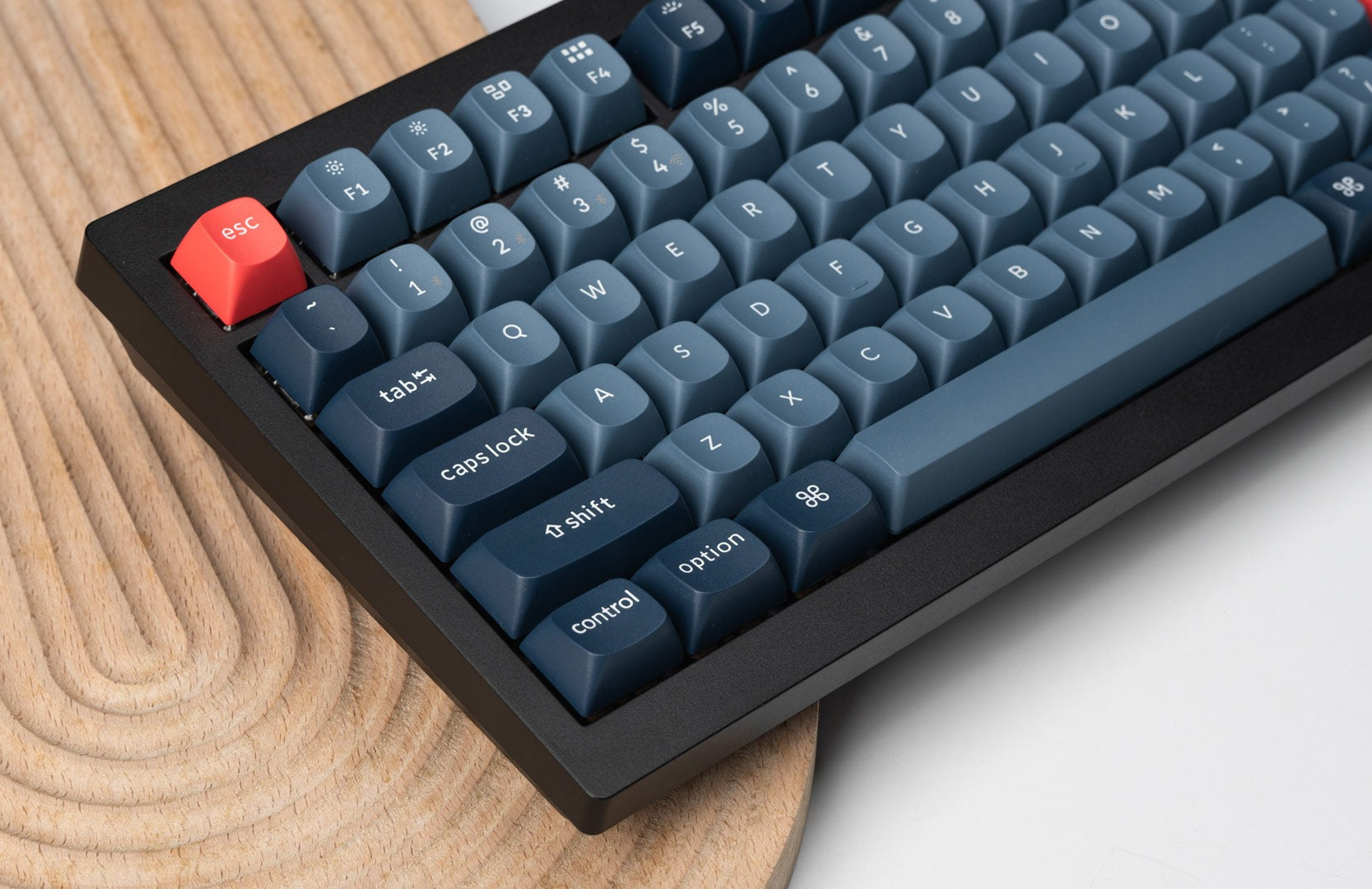 Keychron V1 MAX QMK/VIA ワイヤレスカスタム・メカニカルキーボード