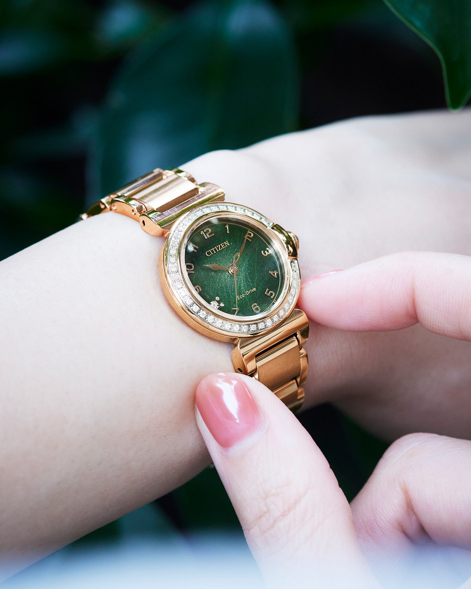 CITIZEN L】スズランをモチーフにしたジュエリーライクな腕時計