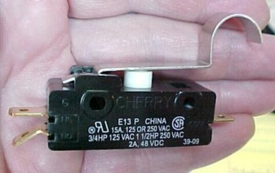 Lot 2 Cherry E13-34HD 15A 125/250 VAC 48VDC Garage Door Lever