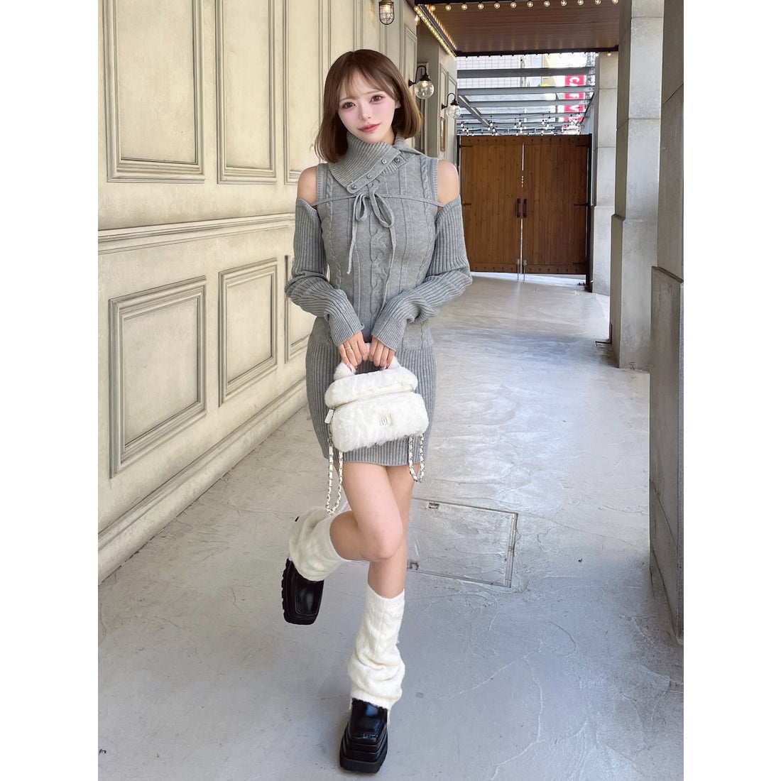 ダーリッチ Darich デザインネックニットミニワンピース （グレー