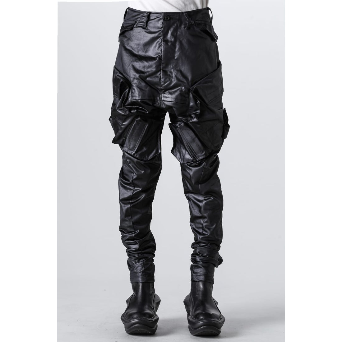 ユリウス JULIUS Gasmask Cargo Pants （Black） 通販 大阪心斎橋/京都