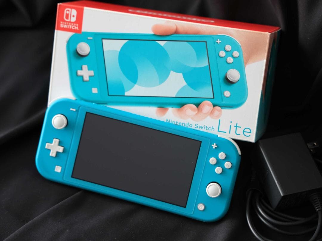 Nintendo Switch Lite ターコイズ（箱・ACアダプター付き） 中古】Nintendo Switch Lite ターコイズ ◇11/18(金)新入荷