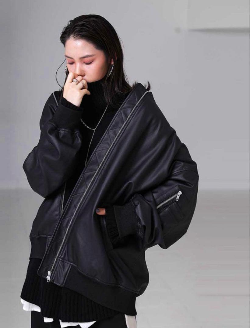 完売品　antiqua 合皮レザー　MA-1 antiqua（アンティカ） ma1 ma-1 合皮レザーMA-1 レディース メンズ
