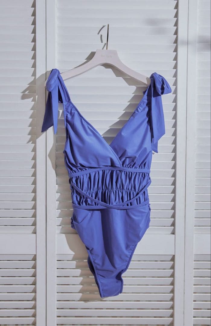水着・ラッシュガード herlipto Corse Ribbon Swimsuit blue エンジェル ルナ Angel Luna 水着 長袖ラッシュガード 4点セット 体型