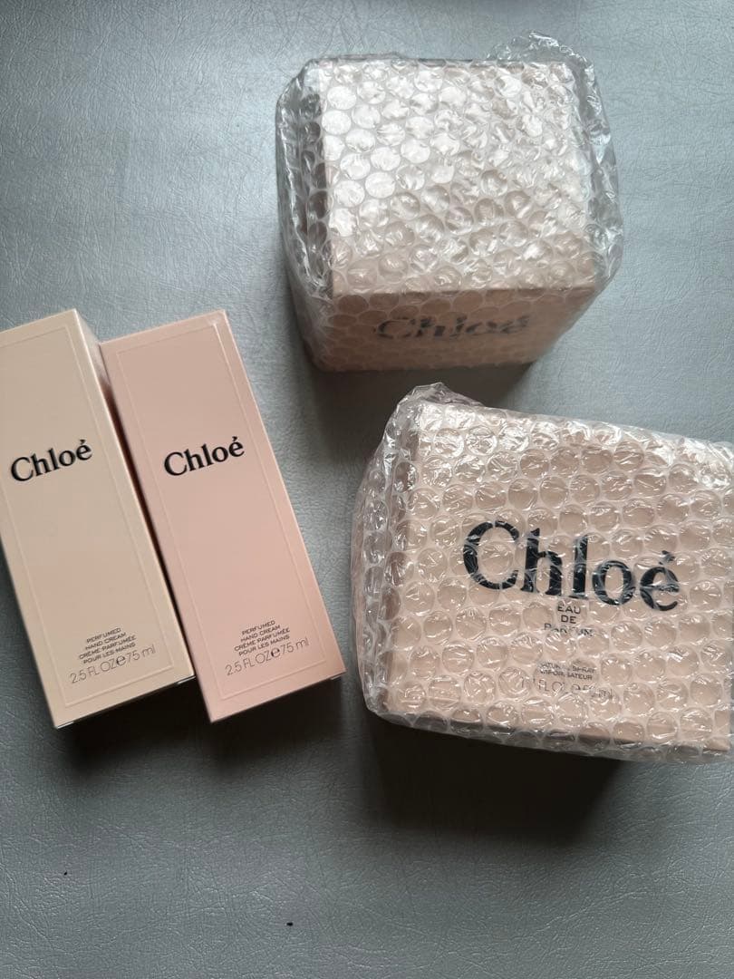 新品未使用＊クロエ4点セット＊オードパルファムハンドクリーム2点ボディークリーム Chloe（クロエ） ハンドクリーム ミニサイズ 正規品 いい香り チューブ