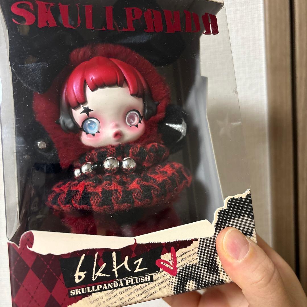 POPMART SKULLPANDA 6khz ヨーロッパ限定 スカルパンダ POPMART/SKULLPANDA 6kHz ヨーロッパ限定 - メルカリ