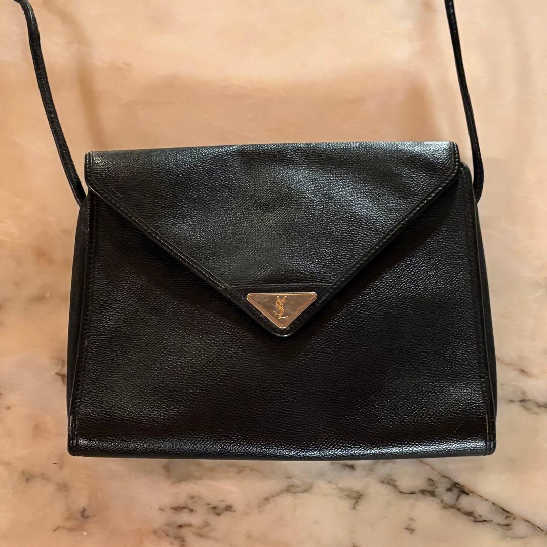 イヴ・サンローラン　ショルダーバッグ Yves Saint Laurent イヴ・サンローラン ショルダーバッグ ブラウン