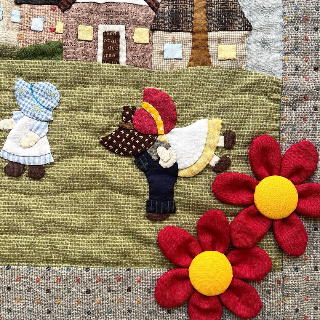 パッチワークタペストリー スーちゃん キルト - メルカリ