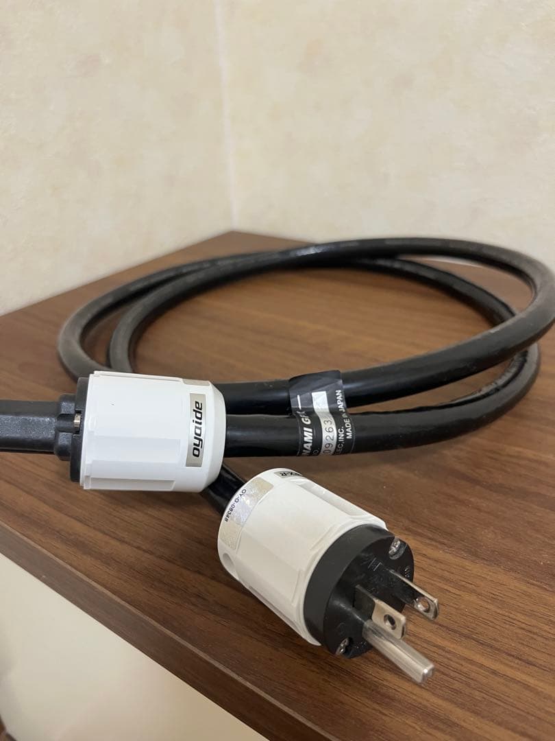 Oyaide TUNAMI GPX-R 電源ケーブル オヤイデ Amazon | OYAIDE 電源ケーブル TUNAMI GPX-R V2 | オヤイデ | 電源ケーブル