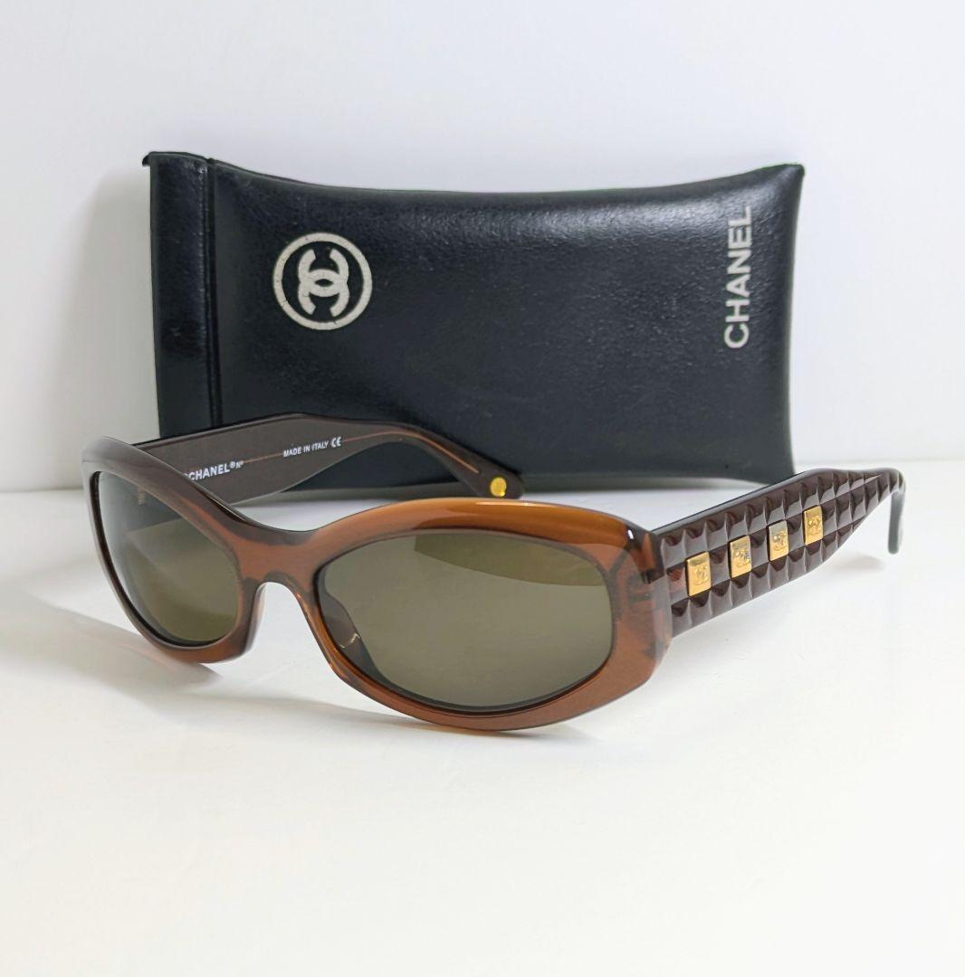CHANEL シャネル ココマーク マトラッセ サングラス ブラウン系 中古・古着通販】CHANEL (シャネル) ココマークサングラス ブラウン
