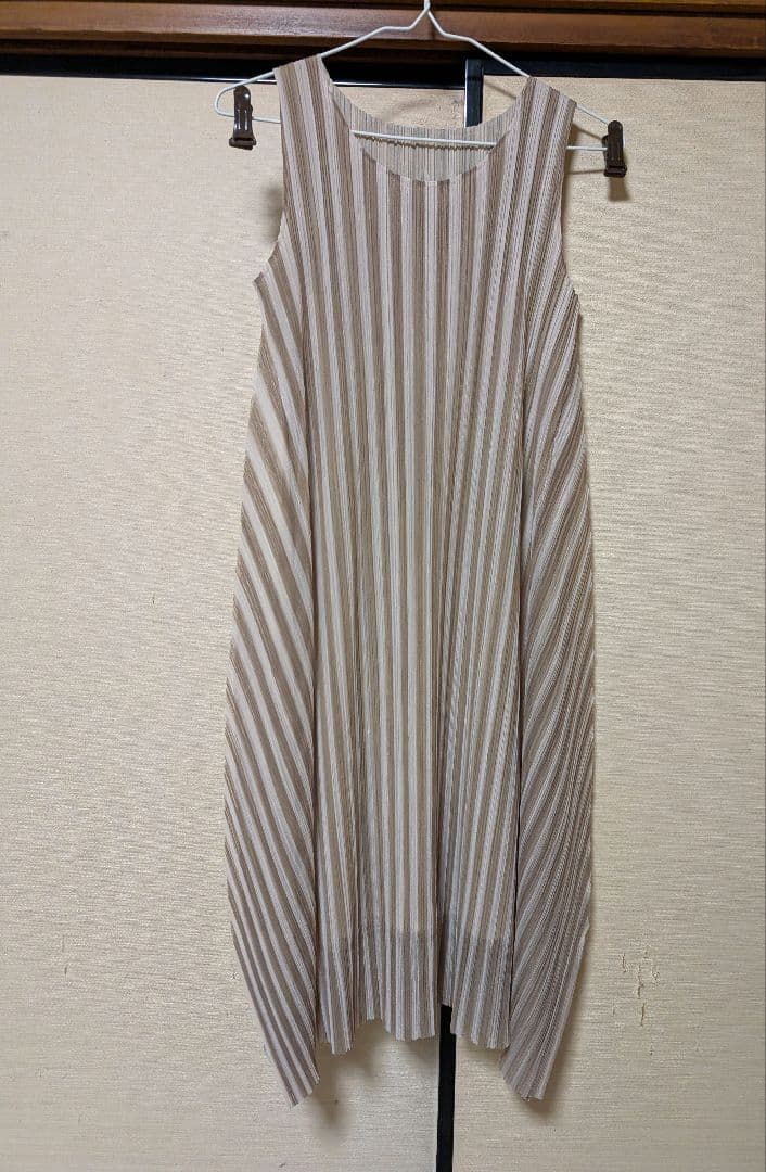 PLEATS PLEASE ストライプ ノースリーブ ワンピース サイズ2 中古・古着通販】PLEATS PLEASE ISSEY MIYAKE (プリーツプリーズ
