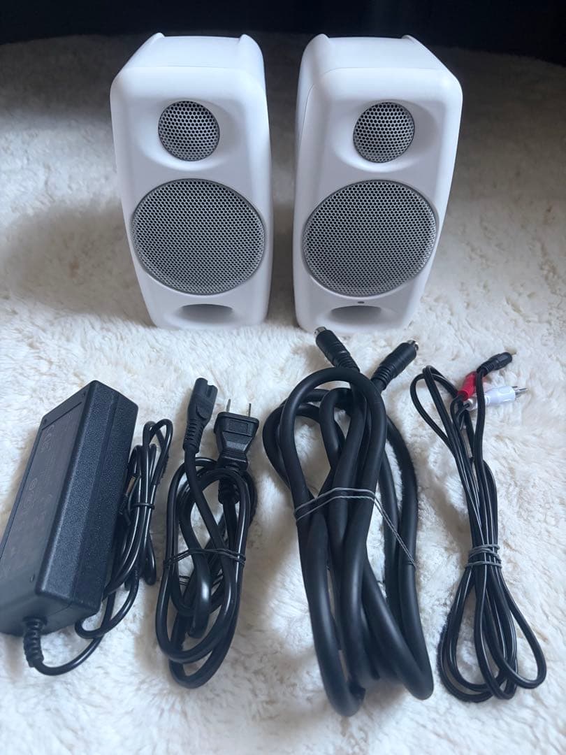 スピーカー・ウーファー IK Multimedia iLoud Micro Monitor White IK Multimedia iLoud Micro Monitor Pro White Single(ホワイト)(1本