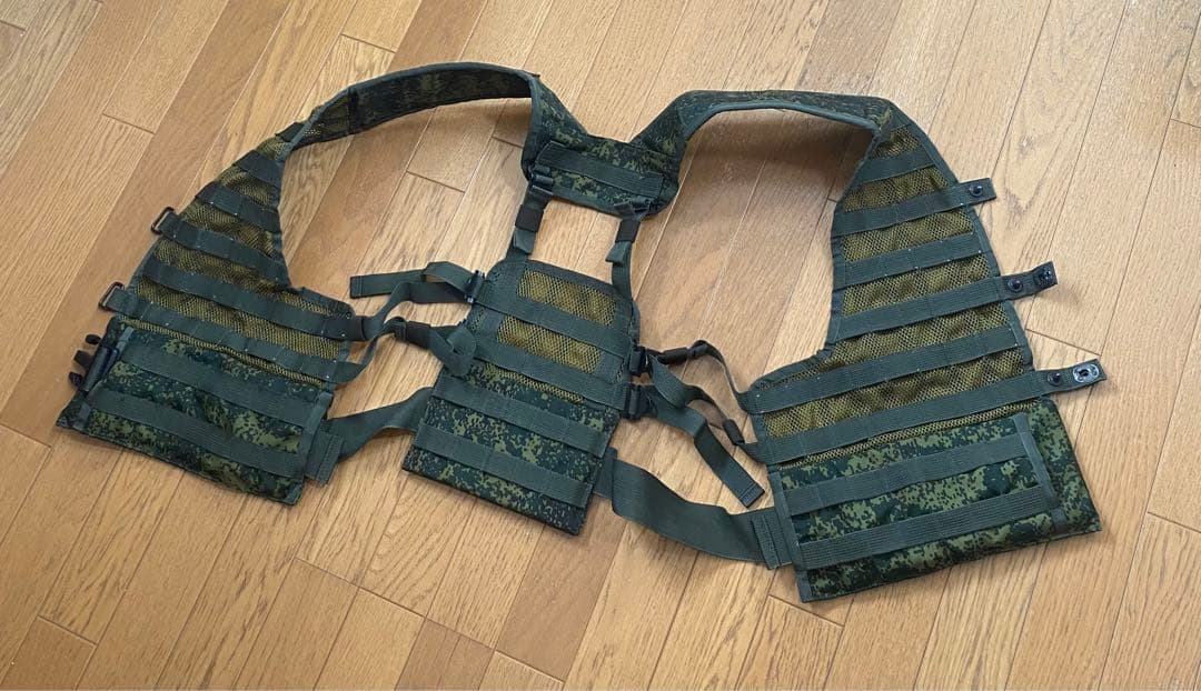 今週末まで値下げ　実物　ロシア軍　6sh112ベスト　デジタルフローラ迷彩 ロシア軍 実物 チェチェン紛争 6sh92 AK ベスト フローラ迷彩｜Yahoo