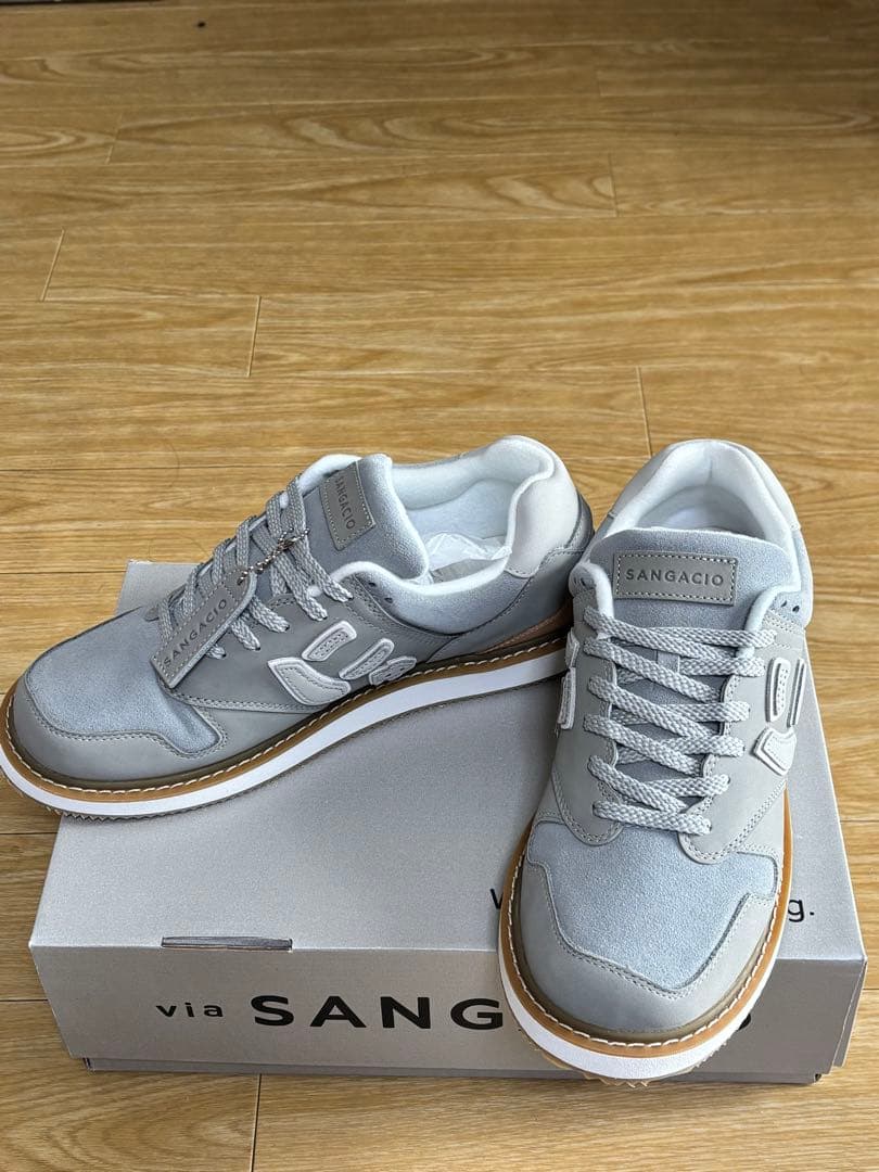 SANGACIO グレー スニーカー 収納袋付き Sangacio にゅ〜ず『GRAY』10周年限定モデル グレー スニーカー SIZE