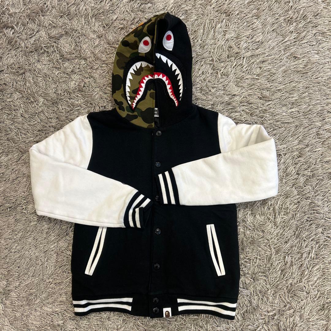 A BATHING APE エイプ シャーク　キルティング　レディース A BATHING APE ア ベイシング エイプ ×Stray Kids 25AW IN FOXI.NY