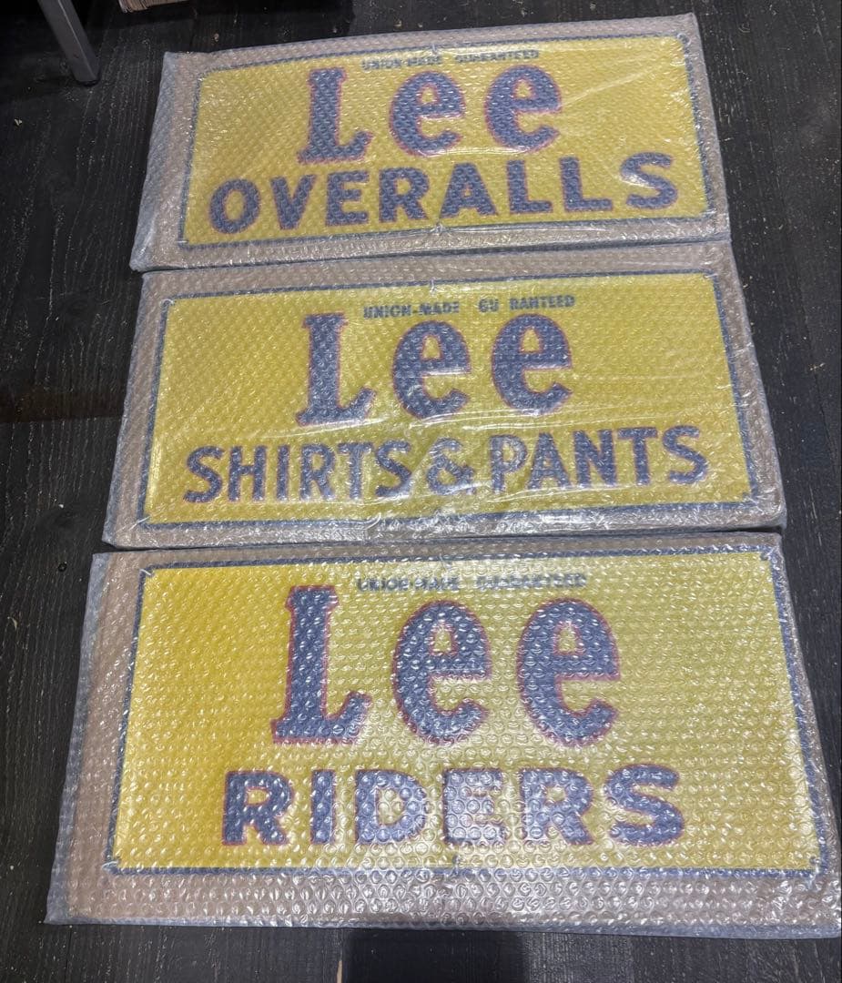 Lee 看板　ビンテージ　ヴィンテージ　希少　古着　ディスプレイ　店頭看板　レア アメリカで買い付けたヴィンテージ・リーバイスのギャランティー