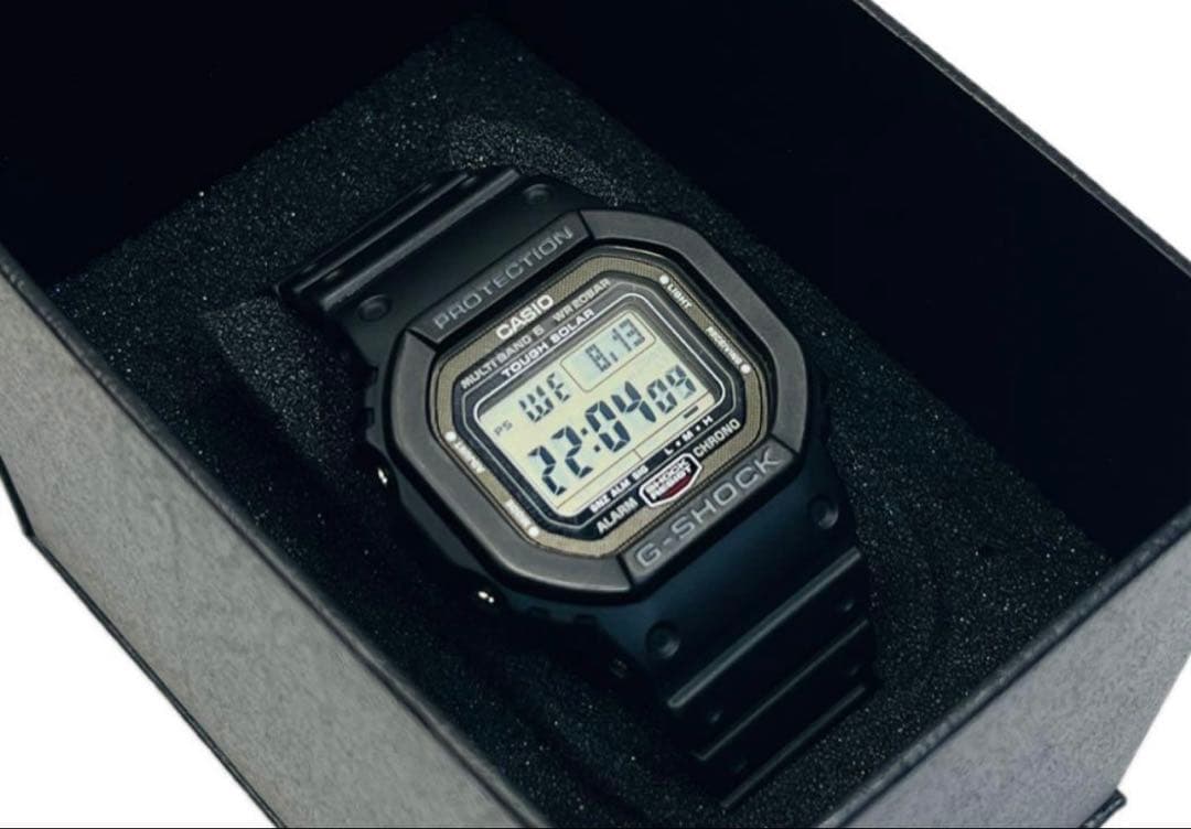 S*u様 【美品】 CASIO カシオ 腕時計 G-SHOCK GW-5000U Amazon.com: CASIO G-Shock GW-5000U-1JF [20 ATM Water Resistant